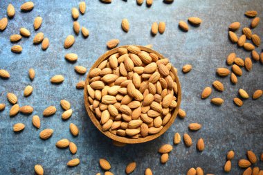 Raw whole dried almond seed