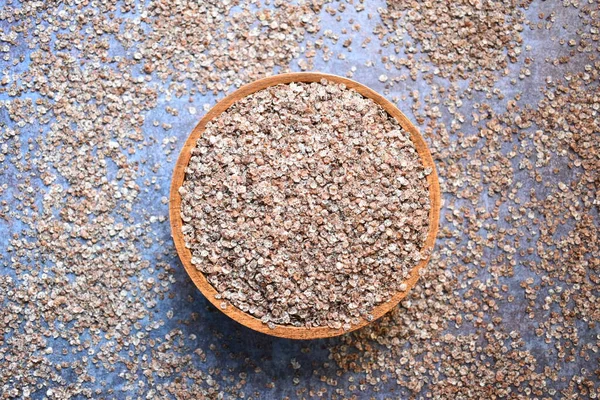 Raw whole dried finger millet flakes