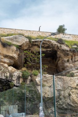 Kudüs, İsrail - 10 Nisan 2023. Garden Tomb 'daki Kafatası Tepesi