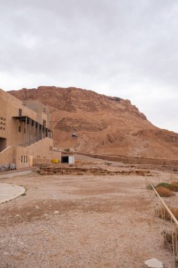 Judaean Çölü, Güney Bölgesi, İsrail - 10 Nisan 2023. Masada Ulusal Parkı Girişi