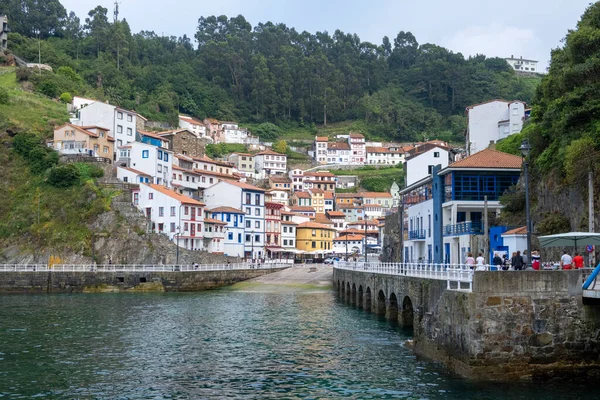 Cudillero Asturië Spanje Juni 2023 Uitzicht Het Dorp Vanuit Haven — Stockfoto