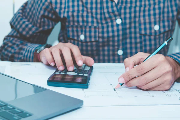 Engineers Use Calculators Calculating Structure Strength Building Design Writing Working — Stock Photo, Image