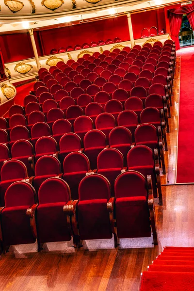 Theater Stalls Rows Red Velvet Seats — Stock Photo, Image