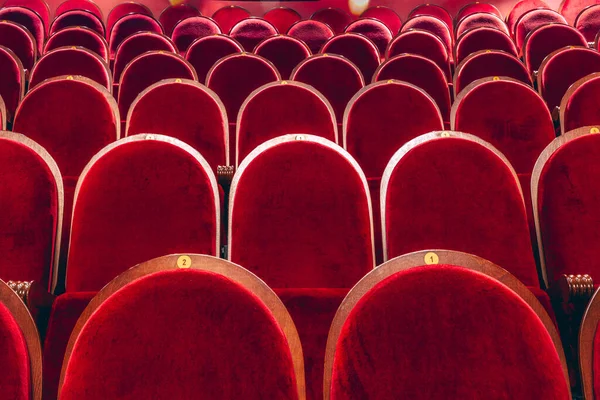 Sitzplätze Der Oper Klassischer Roter Samt Für Die Bühnenkunst — Stockfoto