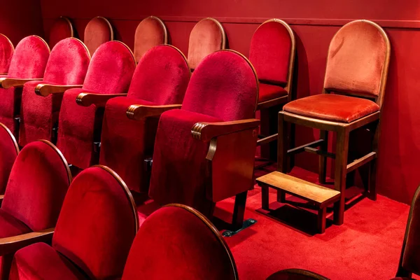 Assentos Veludo Vermelho Uma Casa Ópera — Fotografia de Stock