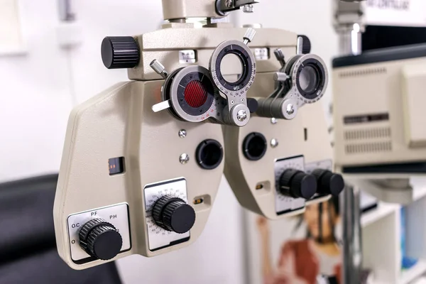 Phoropter Optische Ausrüstung Für Die Augenuntersuchung — Stockfoto