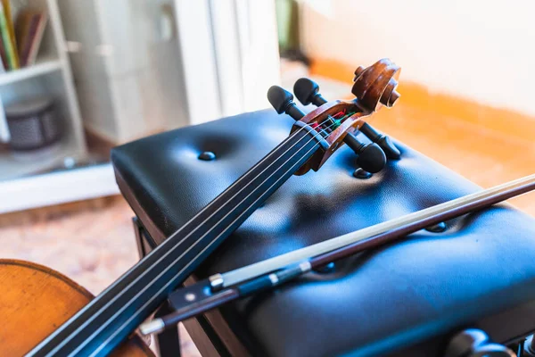 Antique Cello Young Musician Harmonious Journey — стокове фото