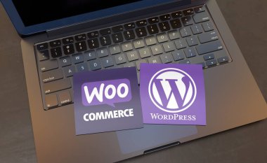 Wordpress, bir açık kaynak web yazılımı - Wordpress sosyal medya arkaplanı.