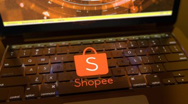 Shopee, Sosyal Medya Konsepti, Çevrimiçi iletişim uygulamaları. 3B Görsel Tasarım