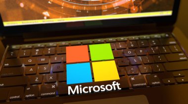 Microsoft, Sosyal Medya Konsepti, Online iletişim uygulamaları. 3B Görsel Tasarım