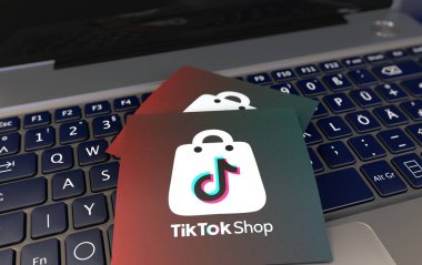 TikTok, TikTok Dükkanı - Sosyal Medya Konsepti. Görsel Tasarım.