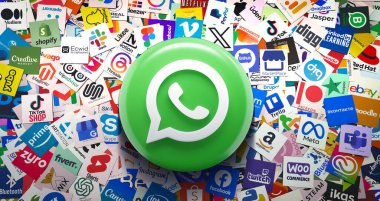 WhatsApp, akıllı telefonlar için anlık mesajlaşma ve arama ya da iletişim uygulamasıdır..