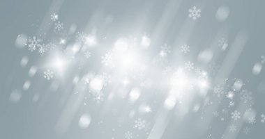 Bulanık sim efektleri arka planı. İnci rengi ipuçları içeren parlak, yumuşak bir mavi. Noel arkaplanı. Bayram cazibesiyle şenlikli Noel arkaplanı. Koyu mavi arkaplanda bulanık bokeh ışığı.