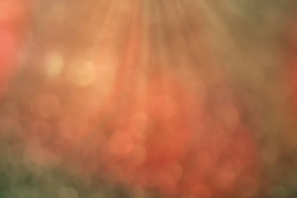 Odaklanamayan Yuvarlak Işıklar Güneş Işınları Ile Pastel Renklendirilmiş Bokeh Arkaplan — Stok fotoğraf
