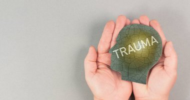 Travma, akıl sağlığı bozukluğu, depresyon ve hüsran, psikoloji terapisi ve tedavisi, destek kavramı 