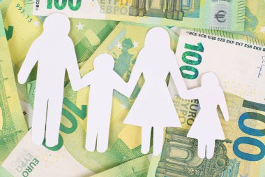 Temel çocuk yardımı, aile ve para, Euro banknotları, Almanya 'da yoksulluğa karşı yeni düzenlemeler, sosyal sorunlar