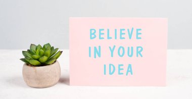 Fikrine inan, yeni bir işe başlamak, motivasyon ve koçluk konsepti, hayallerini yaşa, yaşam tarzını yaşa