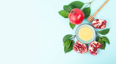 Rosh hashanah, Yahudiler yeni yılı kutluyor. Musevi takvimi, ballı nar, bayram geleneği için yiyecek.