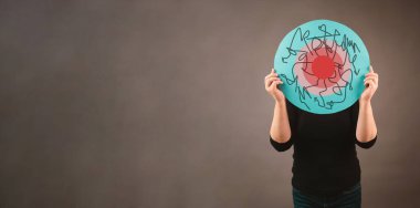 Migren baş ağrısı nöbeti, tükenmiş beyin ve stres, epilepsi, alzheimer ya da beyindeki tümör.