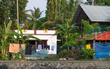 Alleppey, Hindistan, Alappuzha 'daki bir sonraki ev, Laccadiv Denizi' nin küçük kanalı, yaşam tarzı ve geleneği, Tarshish 'in Kerala ülkesi.
