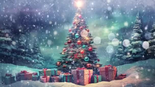 Рождественская Елка Блестящими Орнаментами Красиво Обернутыми Подарками — стоковое видео