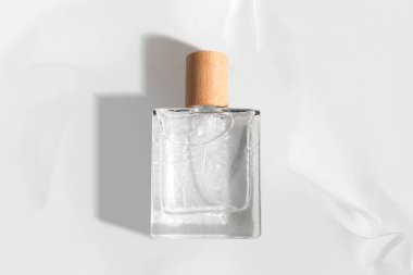 Güzellik, tıbbi cilt bakımı ve kozmetik ürünleri paket maketi, yüz kremi.