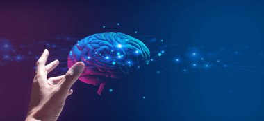 Doktor eli, insan beyninin sağlık hizmetleri tıbbi temalı hologramını tutuyor; bilim nöron hücre ağı için bir teknoloji.