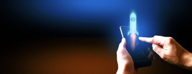 İşadamlarının etkileşimli eli, ticari ağ veri sisteminin hologramına dokunuyor. Teknoloji kavramı, insan kullanıcı uygulaması ile yapay zeka.