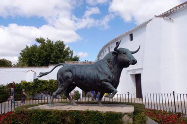 Cuacos de Yuste (Caceres) İspanya. Yuste Manastırı 'ndaki I. Charles Sarayı' na kişisel giriş rampası.