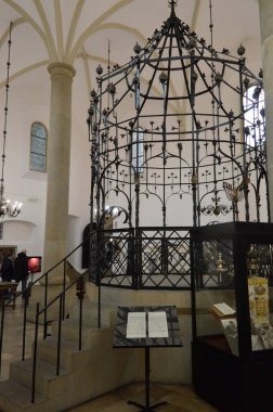 Krakow (Polonya). Krakow şehrindeki Eski Sinagog 'un (Stara) iç kısımları