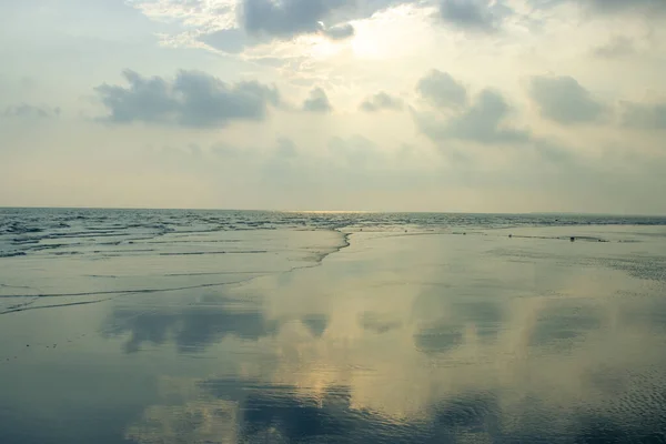 Bakkhali sahili manzarası