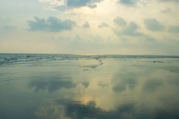 Bakkhali deniz kıyılarının manzarası 