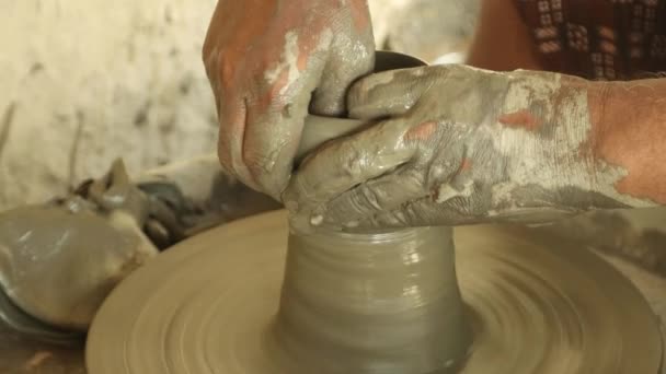 Pot Fabrication Par Poterie Son Atelier — Video