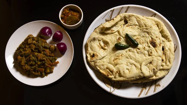 Karışık sebze ve tandır roti.