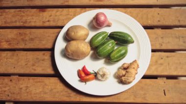  patates, biber, zencefil, sarımsak, sivri uçlu toprak, soğan