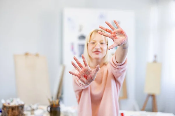 Young Woman Art Studio Smiling Making Frame Hands Fingers Happy — Foto de Stock