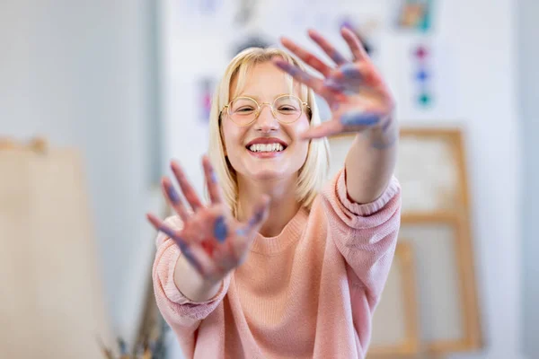 Young Woman Art Studio Smiling Making Frame Hands Fingers Happy — Zdjęcie stockowe