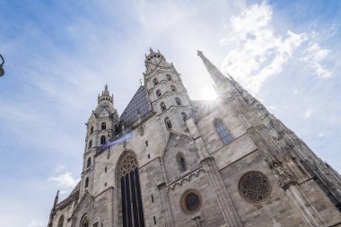 Viyana, Avusturya. Stephansplatz 'daki St. Stephen Katedrali' nin ana cephesi. 2023-08-02.