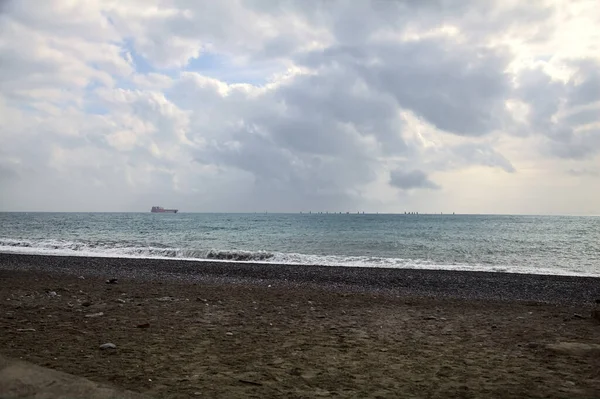 Morze Pochmurny Dzień Widziany Plaży — Zdjęcie stockowe