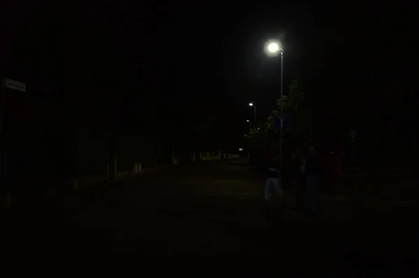 Улица Деревне Ночью — стоковое фото