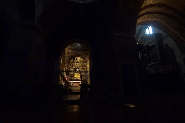 Каплиця Святих Хрестів Старому Куполі Брешії — стокове фото