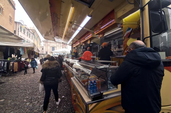 Їжа Базарі Площі Італійського Містечка — стокове фото