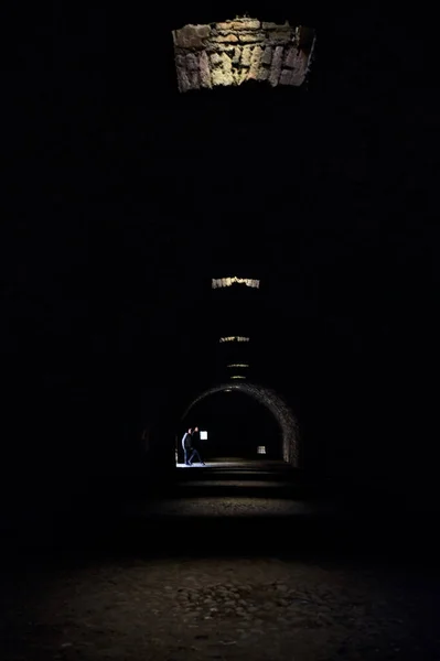 Passage Sombre Couvert Dans Mur Limite Château — Photo
