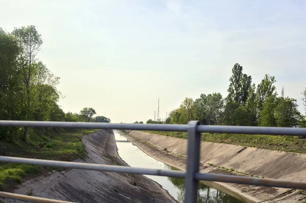Canal Déviant Dans Campagne Italienne Coucher Soleil Pont — Photo