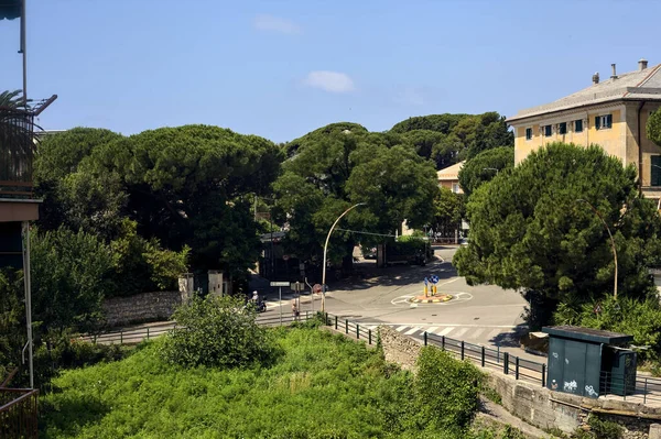 Okolo Parku Vyvýšené Silnice Shora Italském Městě Slunečného Letního Dne — Stock fotografie