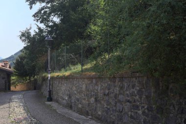 Yokuşta Paved Caddesi