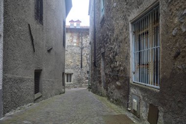 Kasabadaki çıkmaz sokak.