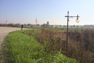 Bir leğenin kenarı