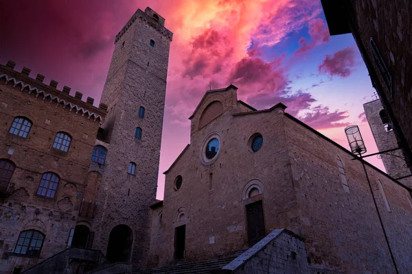 Vista Pôr Sol Grande Torre Prefeitura Cidade San Gimignano Toscana — Fotografia de Stock