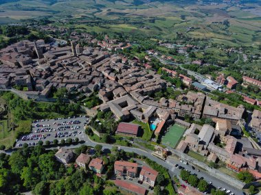 Toskana Volterra şehrinin alan manzarasını kapat